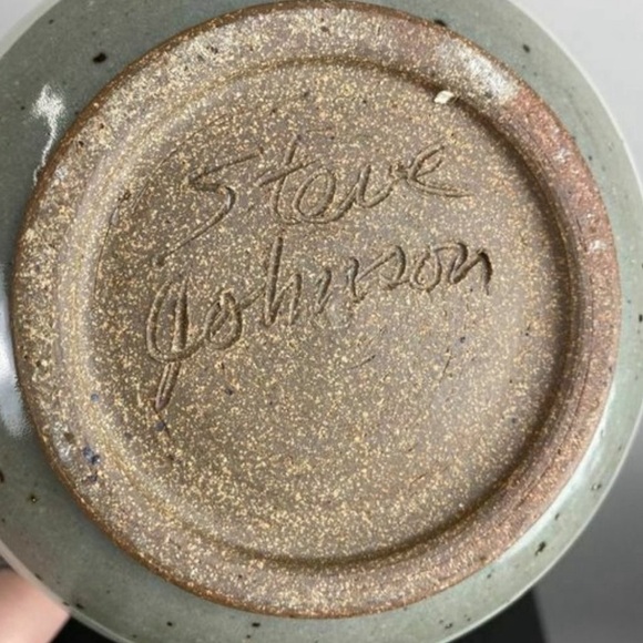 Signed Handmade Stoneware Pottery Jar With Lid - Picture 3 of 4